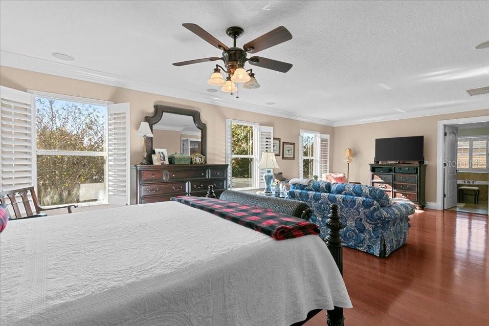 Image 20 of 45 For 617 Legacy Park Drive