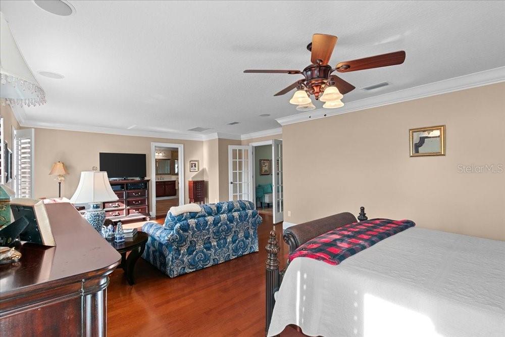 Image 21 of 45 For 617 Legacy Park Drive