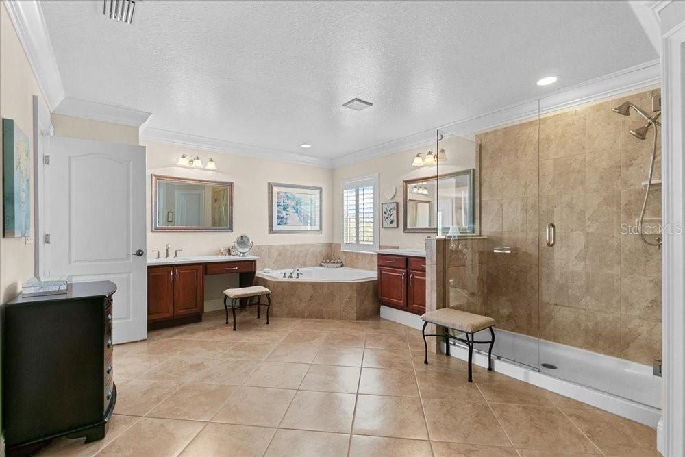 Image 22 of 45 For 617 Legacy Park Drive