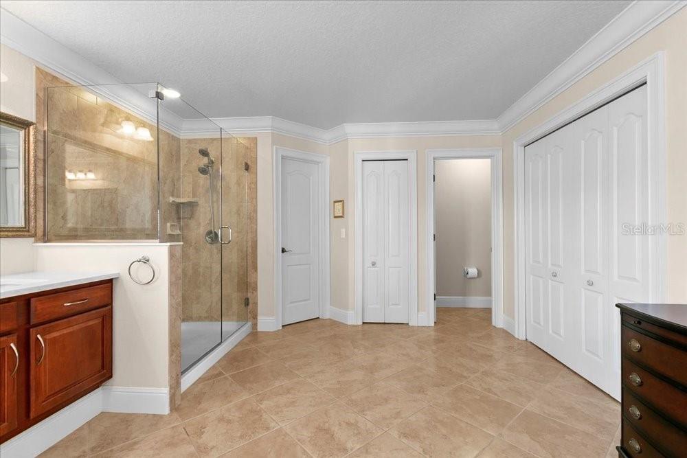 Image 24 of 45 For 617 Legacy Park Drive