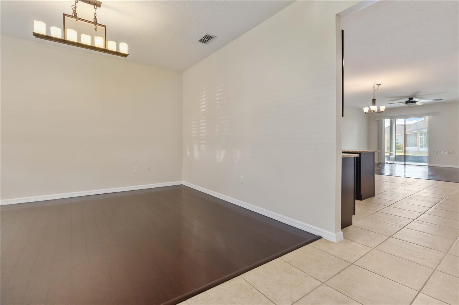 Image 7 of 49 For 5425 Brilliance Circle