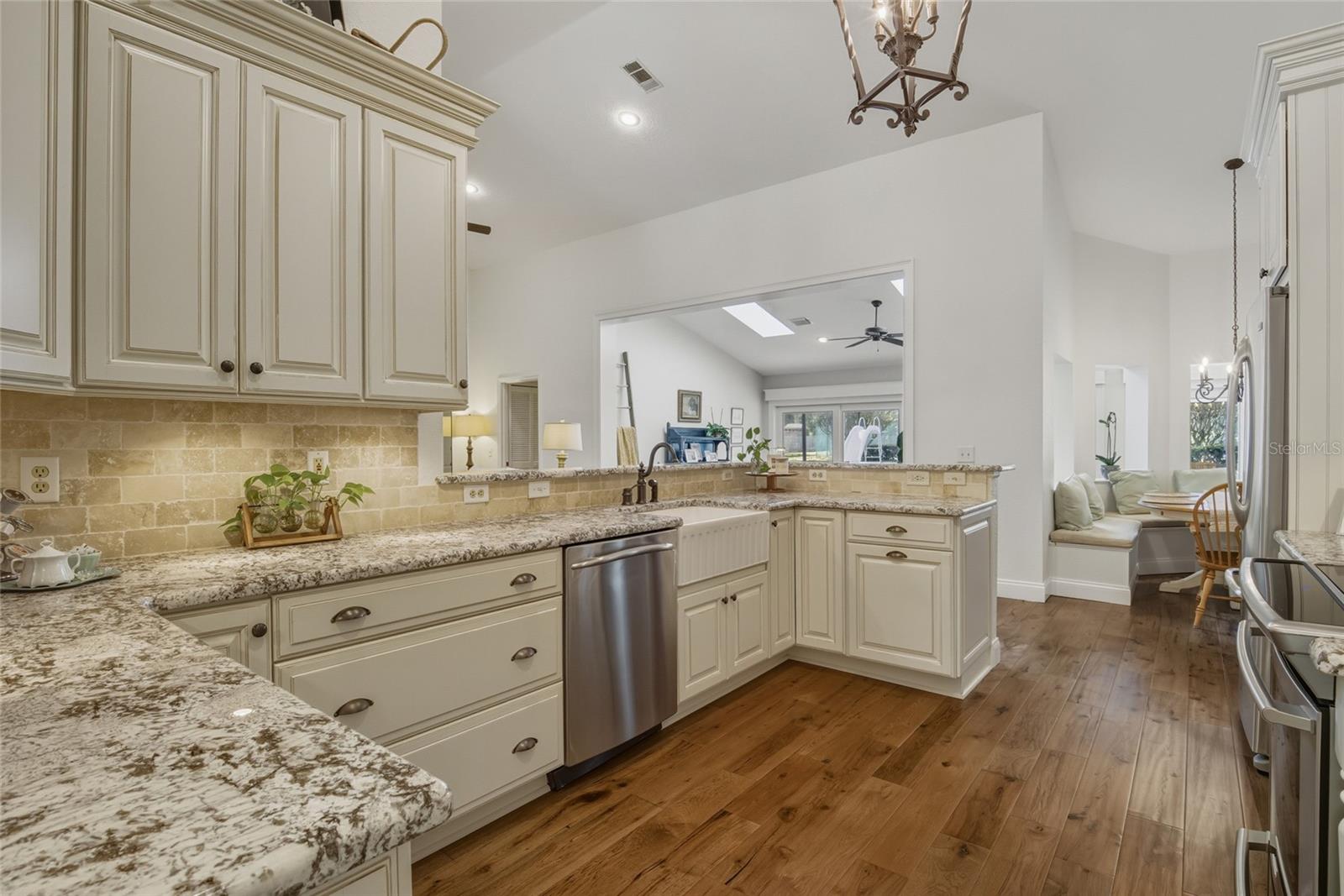 Image 11 of 53 For 1804 Maple Leaf Drive