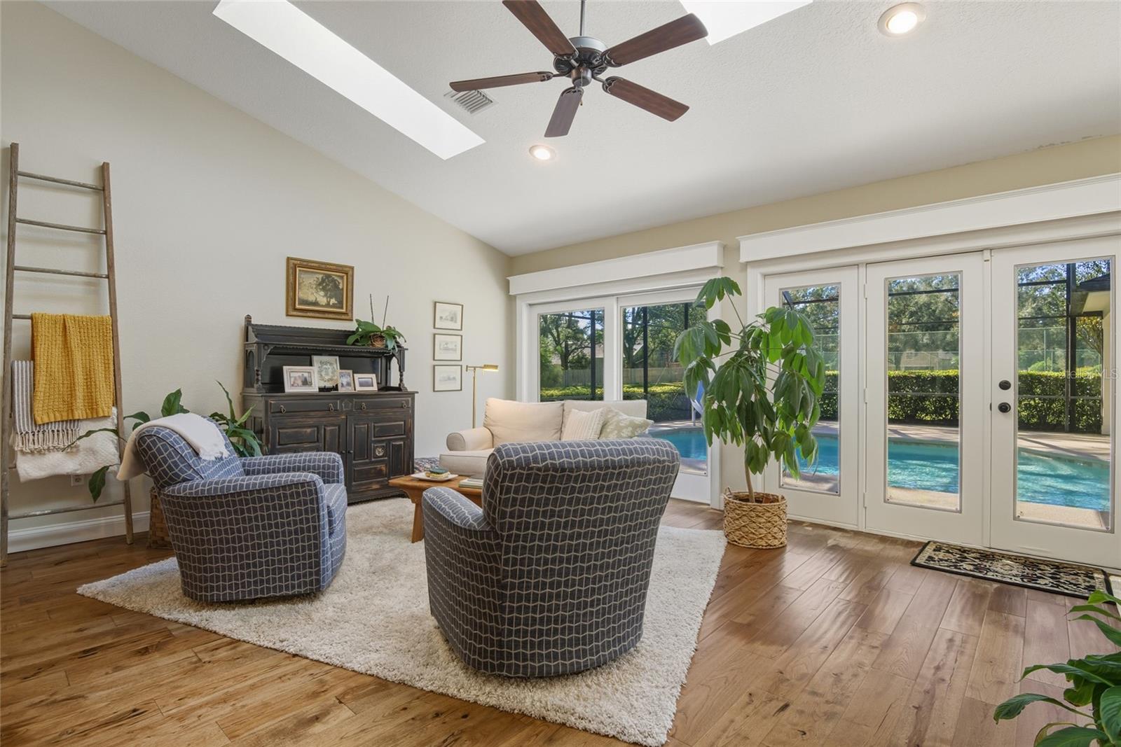 Image 14 of 53 For 1804 Maple Leaf Drive