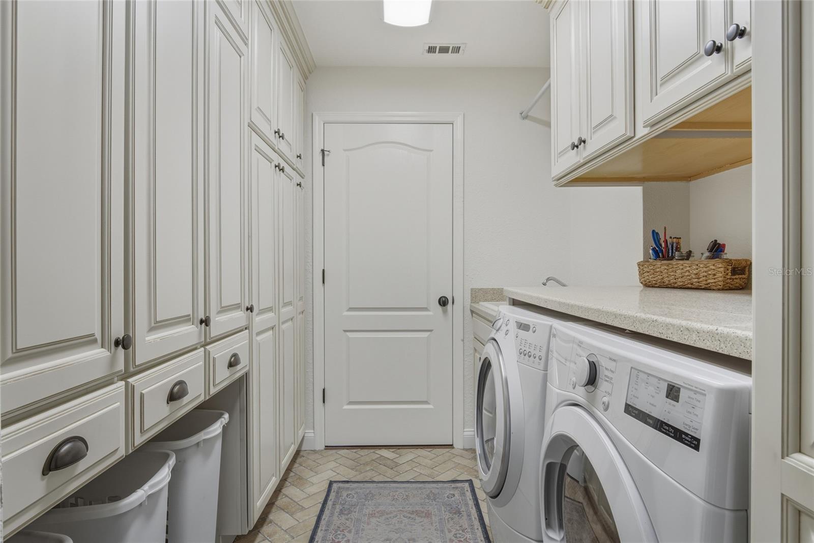 Image 31 of 53 For 1804 Maple Leaf Drive