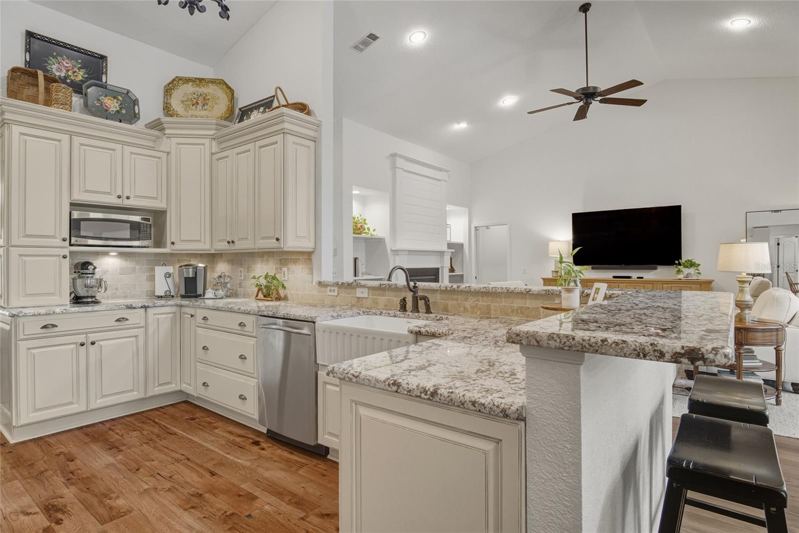 Image 9 of 53 For 1804 Maple Leaf Drive