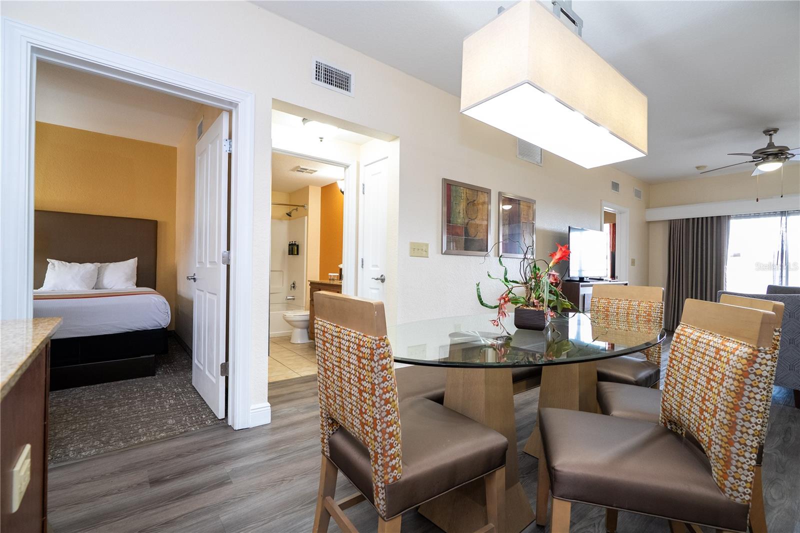 Image 11 of 70 For 12527 Floridays Resort Drive 611-e