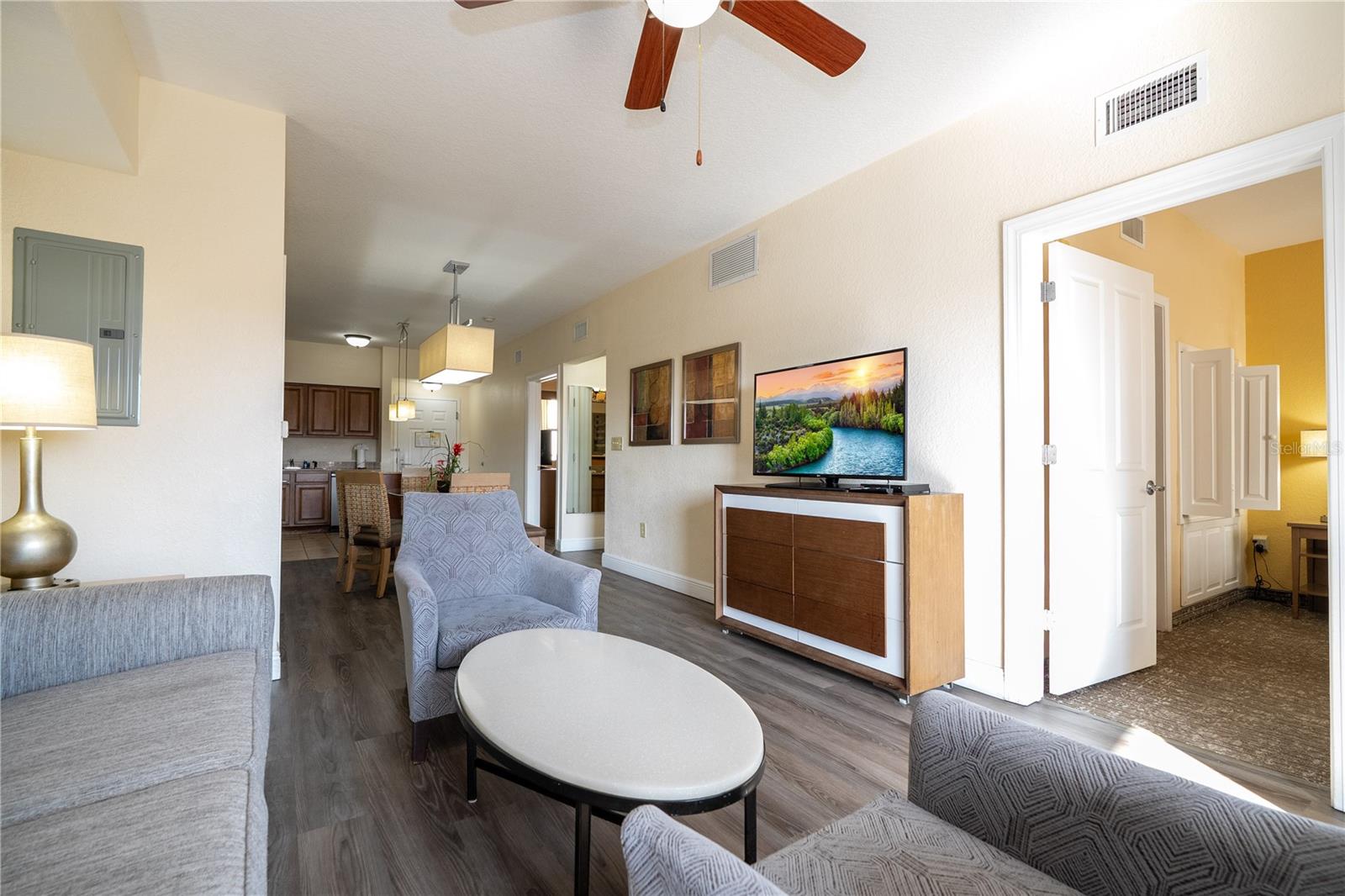 Image 21 of 70 For 12527 Floridays Resort Drive 611-e