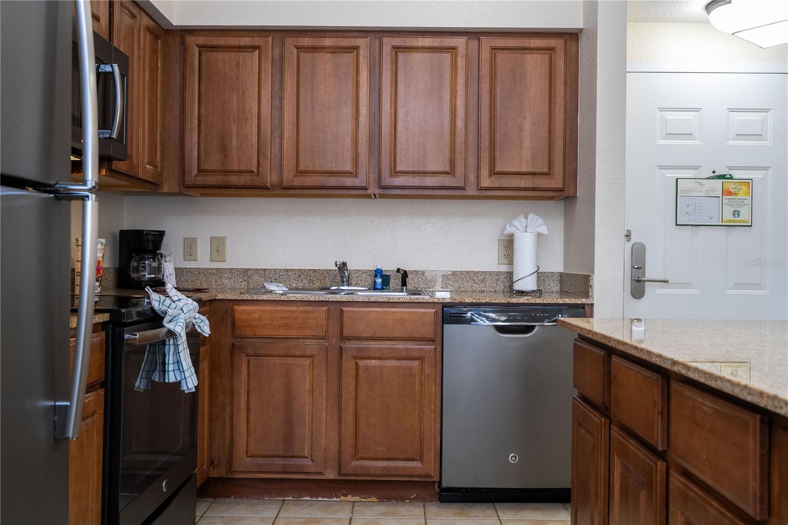 Image 9 of 70 For 12527 Floridays Resort Drive 611-e