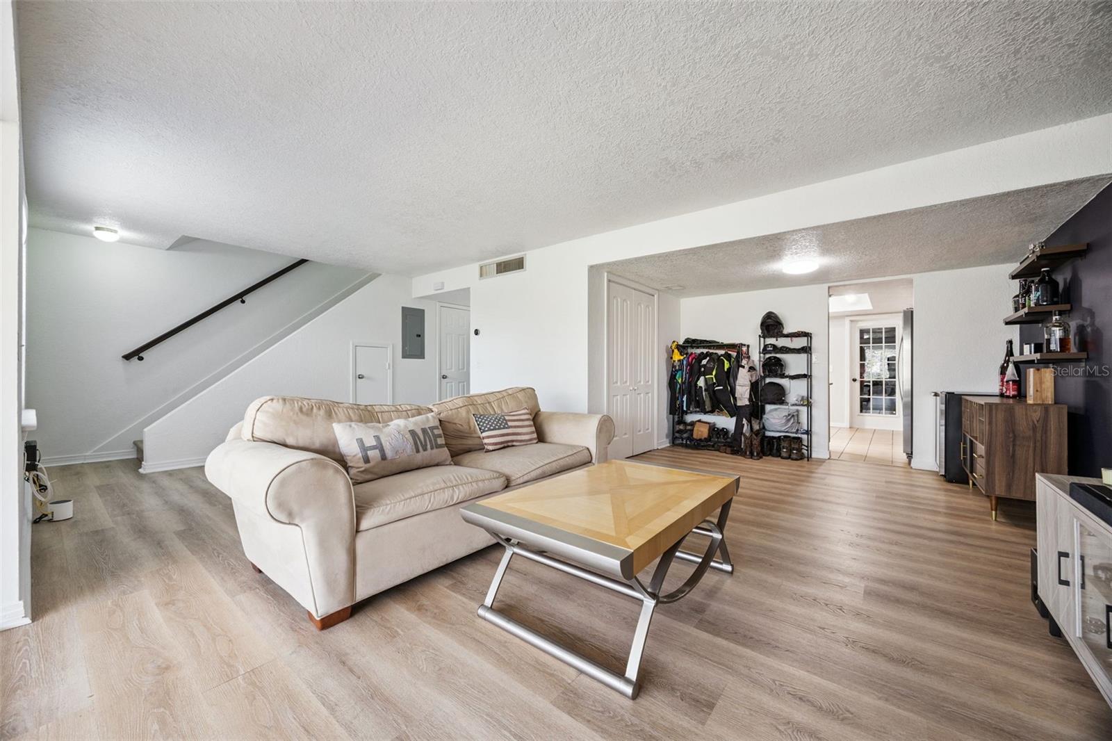 Image 14 of 63 For 136 Teriwood Court