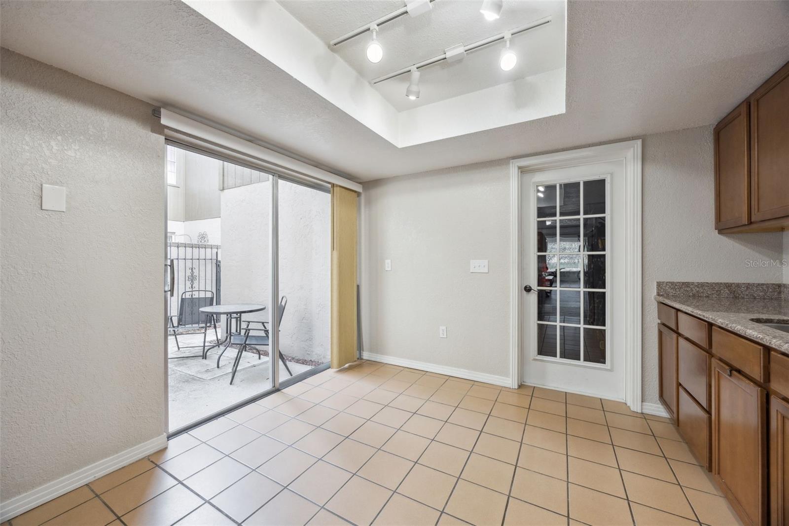 Image 18 of 63 For 136 Teriwood Court