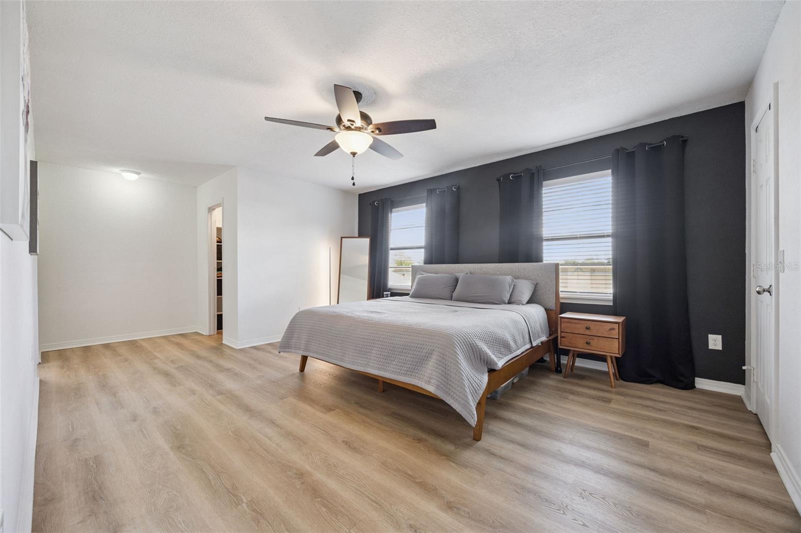 Image 27 of 63 For 136 Teriwood Court