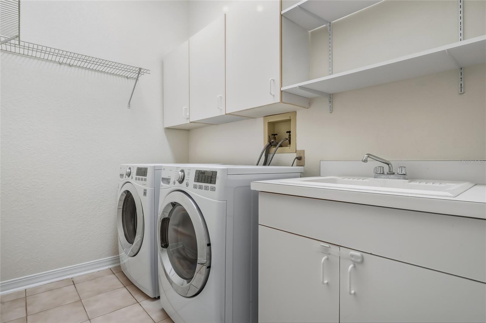 Image 30 of 47 For 7725 Apple Tree Circle