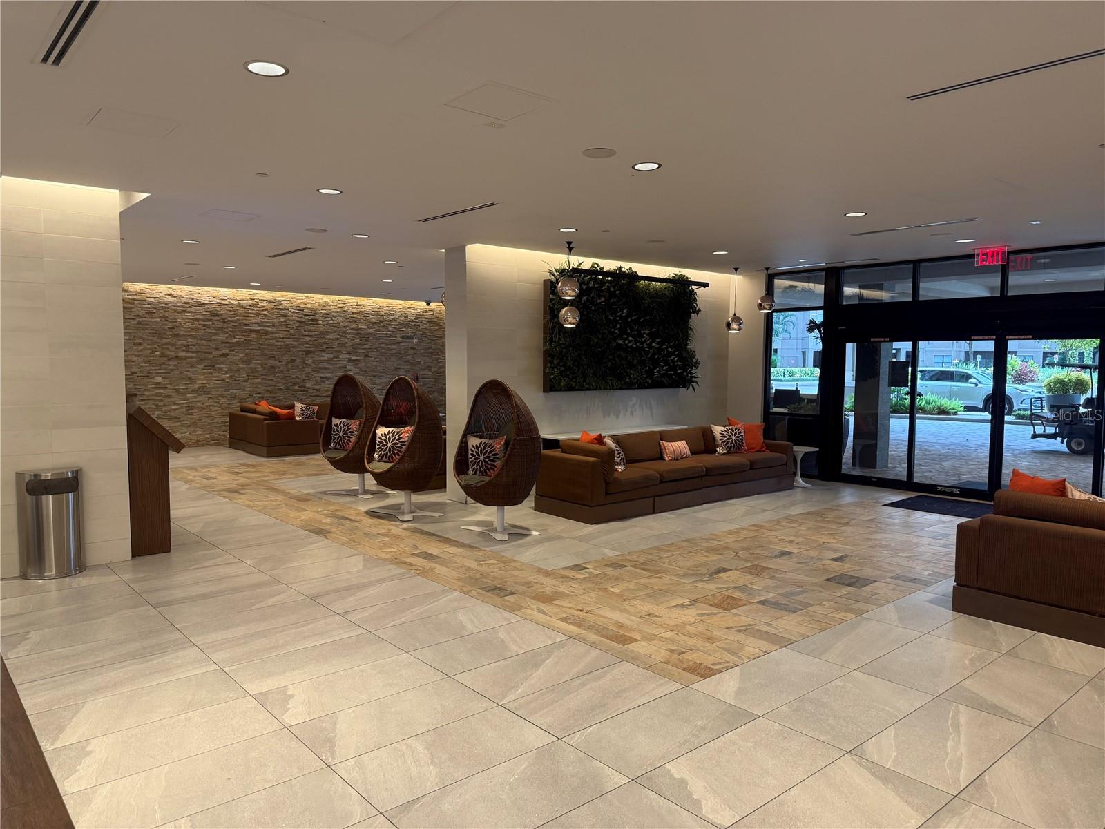 Image 26 of 56 For 14501 Grove Resort Avenue 2536