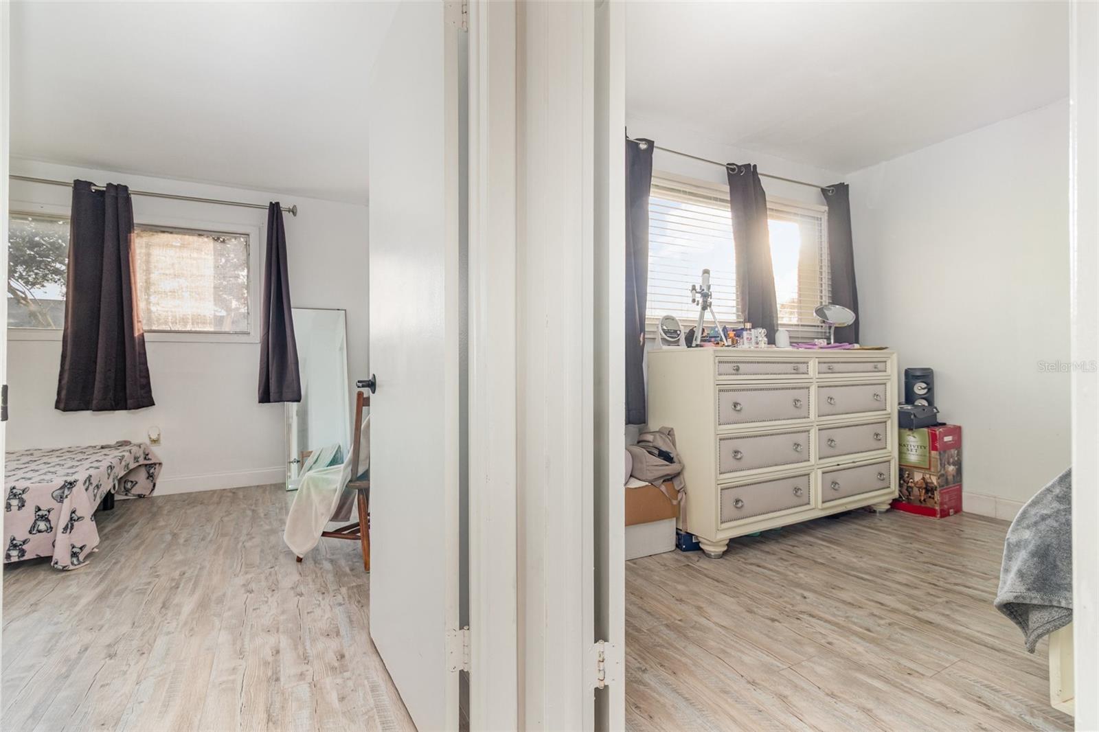 Image 23 of 30 For 924 Lake Destiny Road E