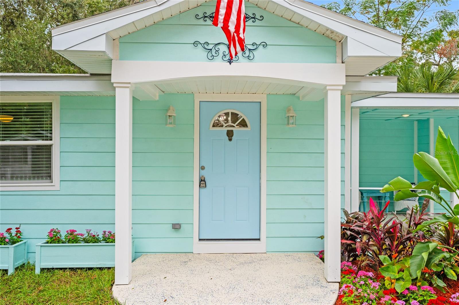 Image 2 of 39 For 245 Rhodes Street