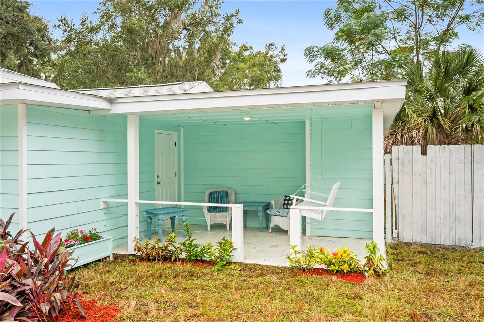 Image 3 of 39 For 245 Rhodes Street