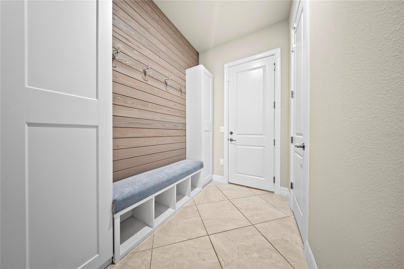 Image 23 of 70 For 7905 Wandering Way