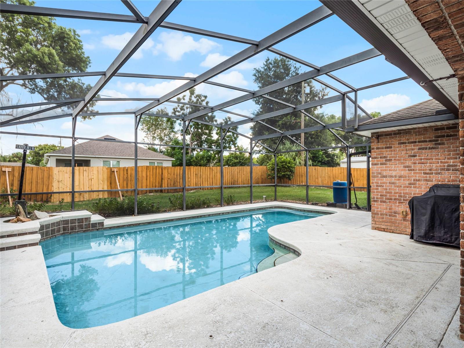 Image 33 of 39 For 794 Selby Street