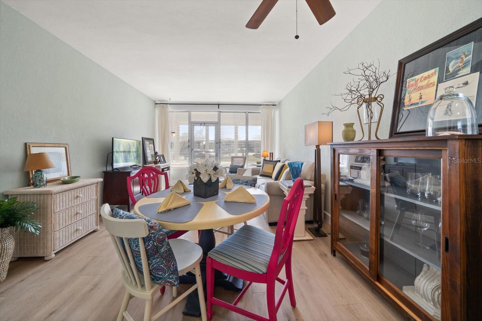 Image 11 of 32 For 7050 Sunset Way 6