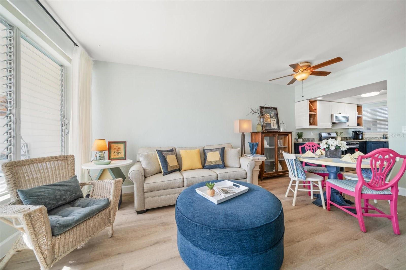 Image 13 of 32 For 7050 Sunset Way 6