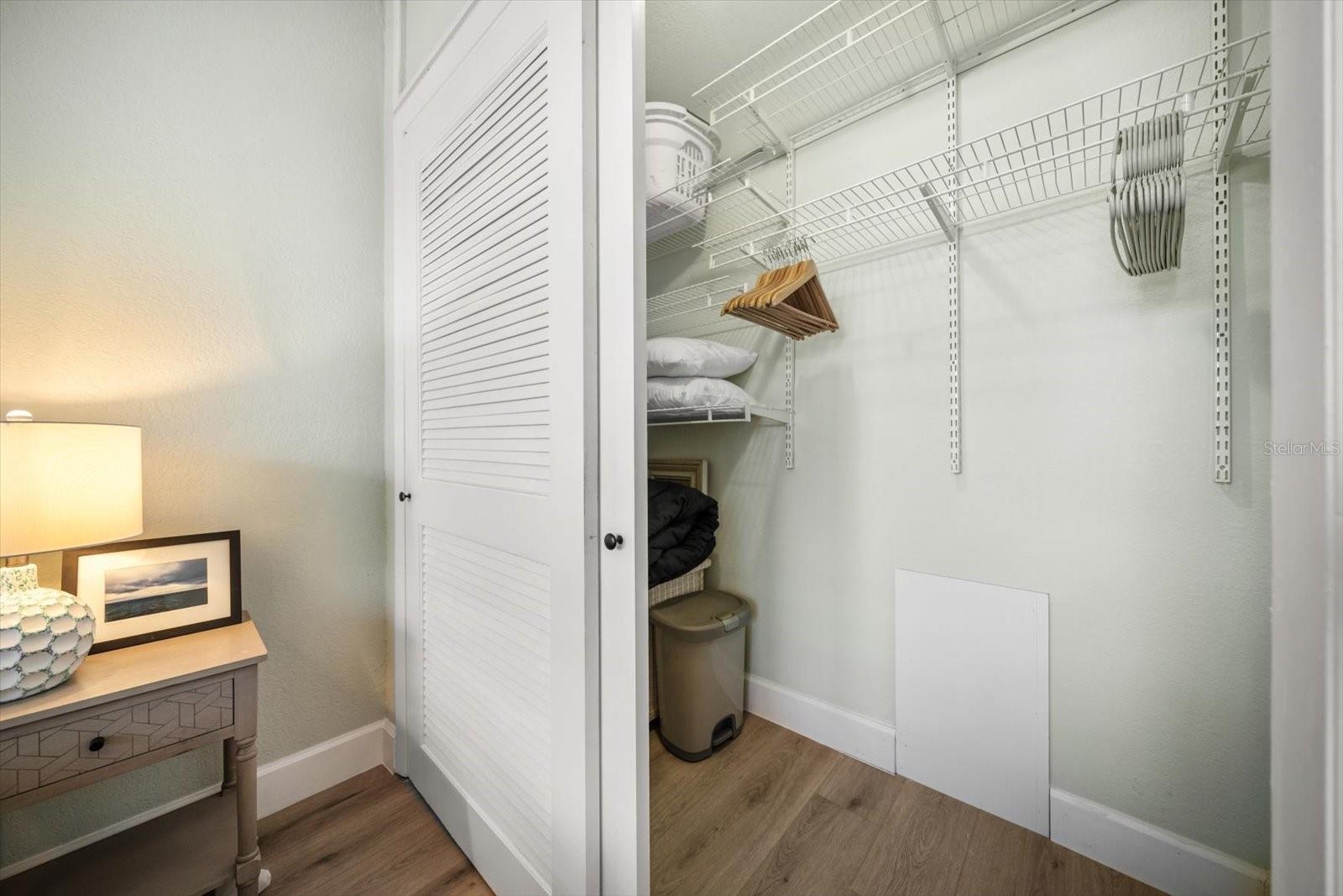 Image 22 of 32 For 7050 Sunset Way 6