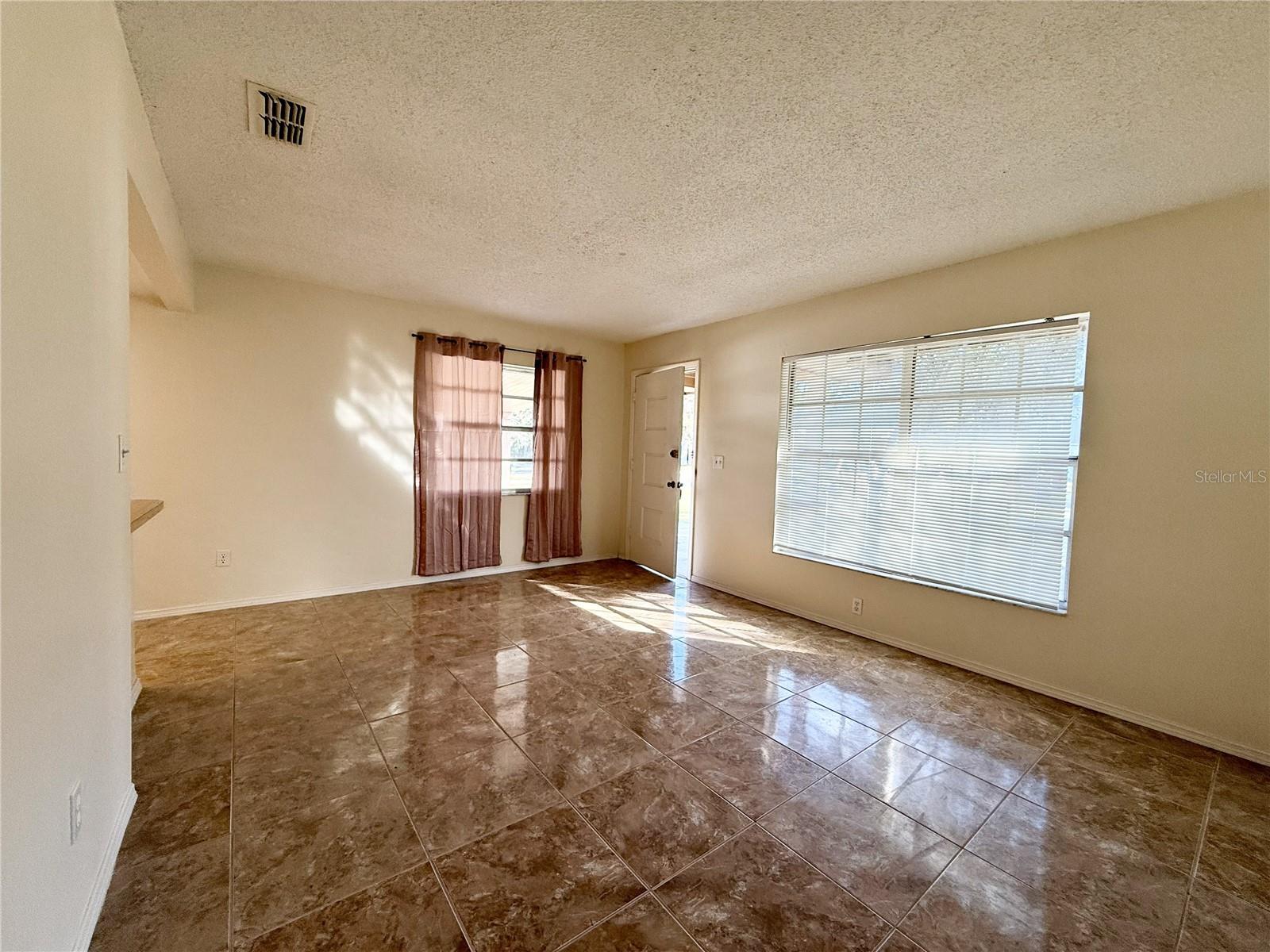 Image 6 of 26 For 114 Bulova Drive