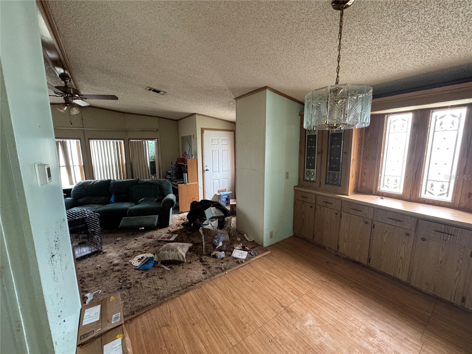 Image 11 of 25 For 217 Ellsworth Drive