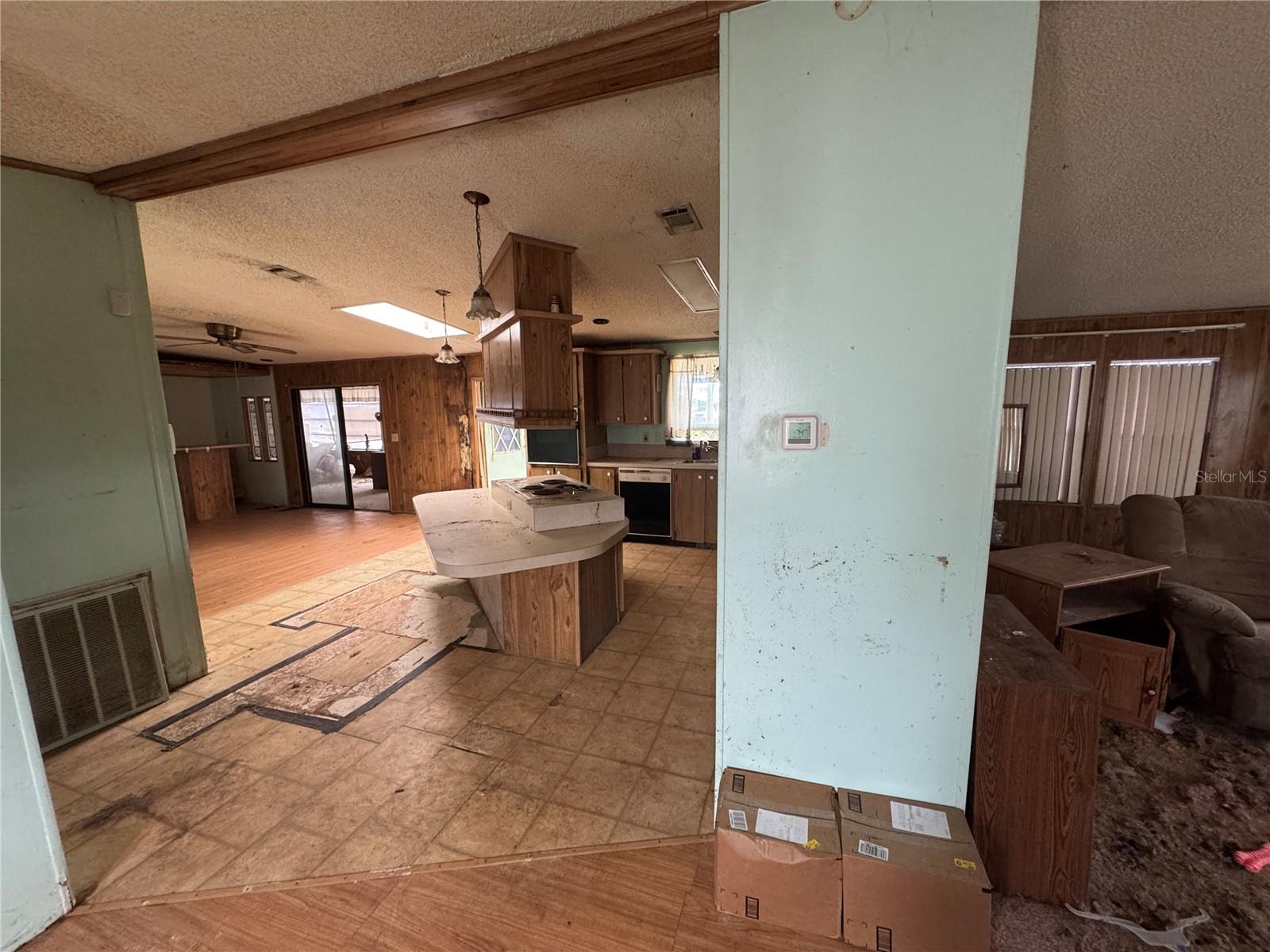 Image 13 of 25 For 217 Ellsworth Drive