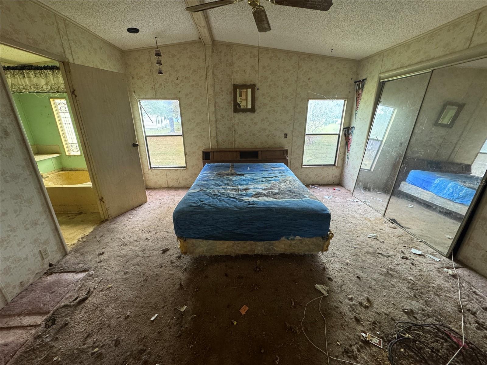 Image 18 of 25 For 217 Ellsworth Drive