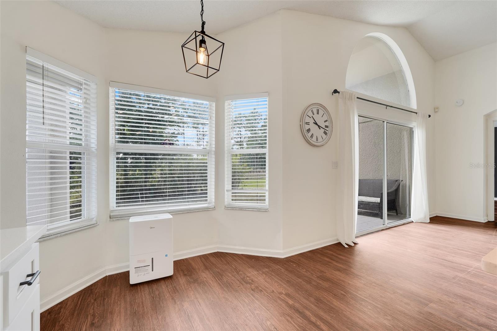 Image 8 of 24 For 15722 Autumn Glen Avenue