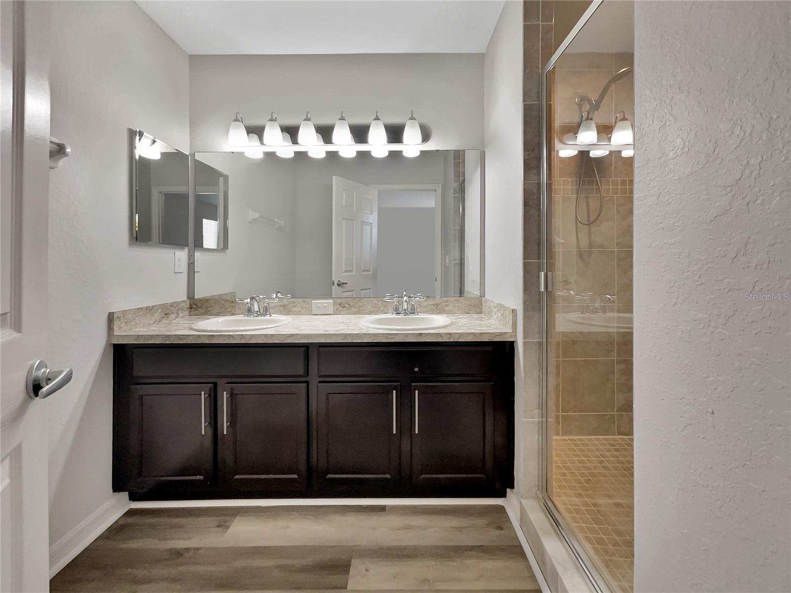 Image 6 of 19 For 4632 Vignette Way