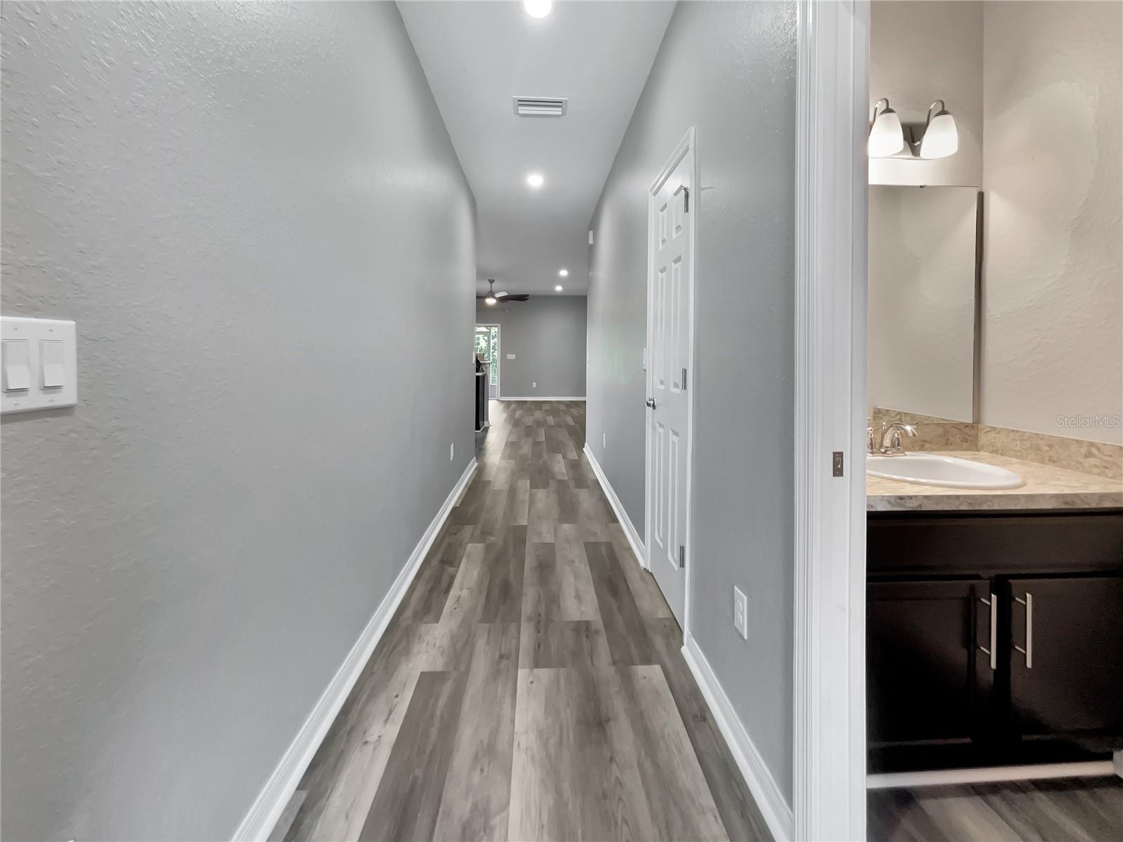 Image 7 of 19 For 4632 Vignette Way