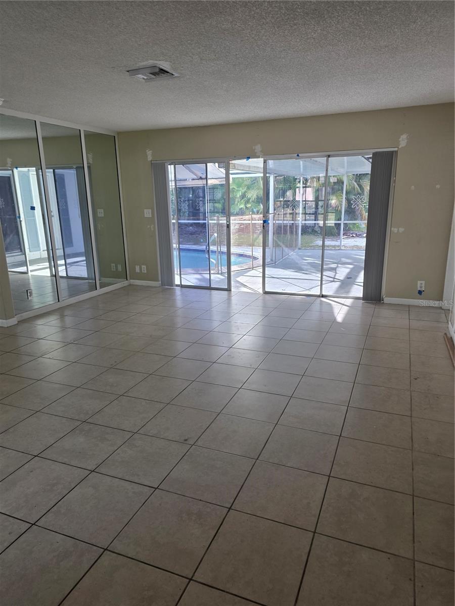 Image 4 of 9 For 6011 19th Avenue