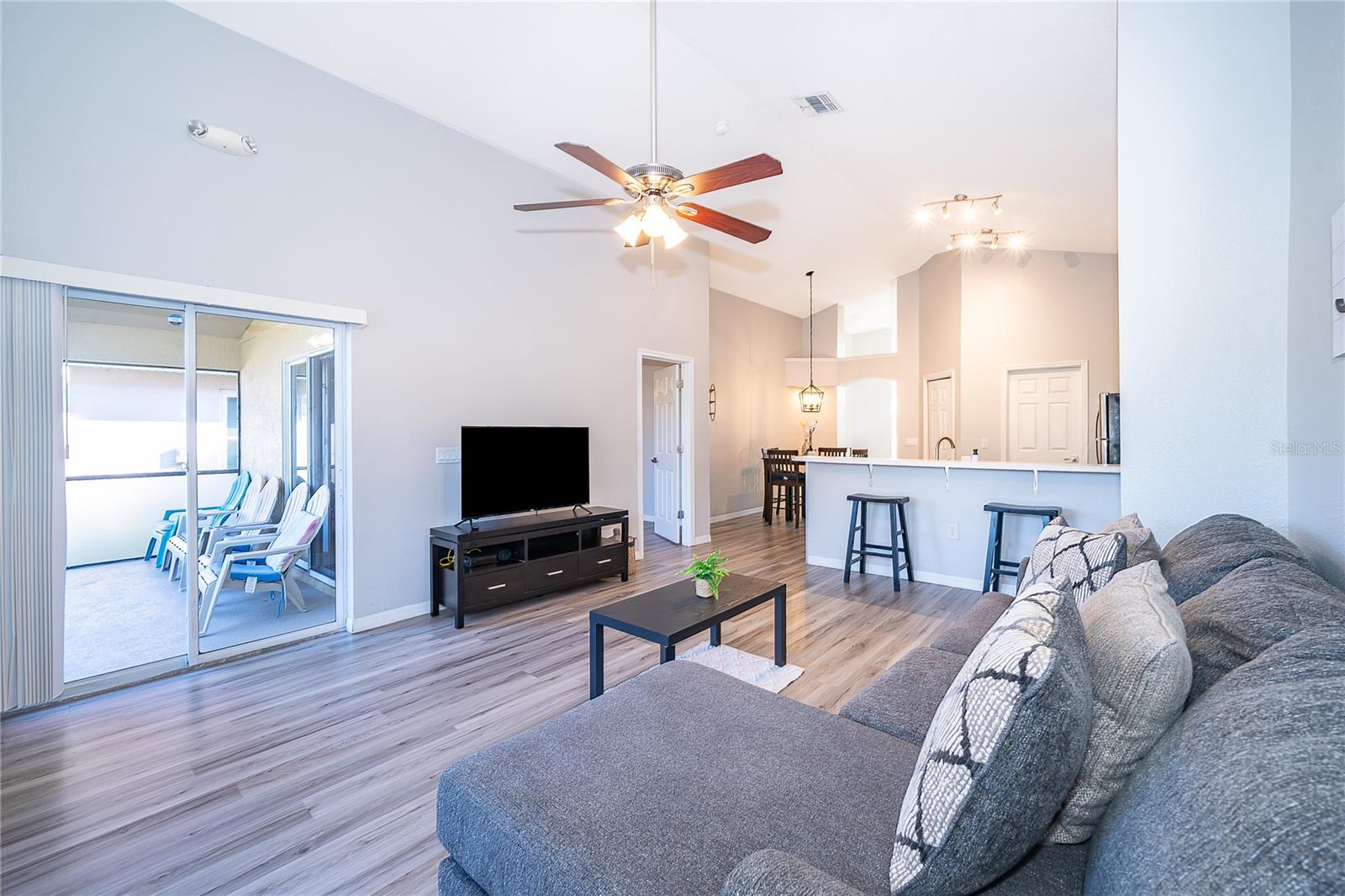 Image 15 of 27 For 1106 Liberty Hall Drive