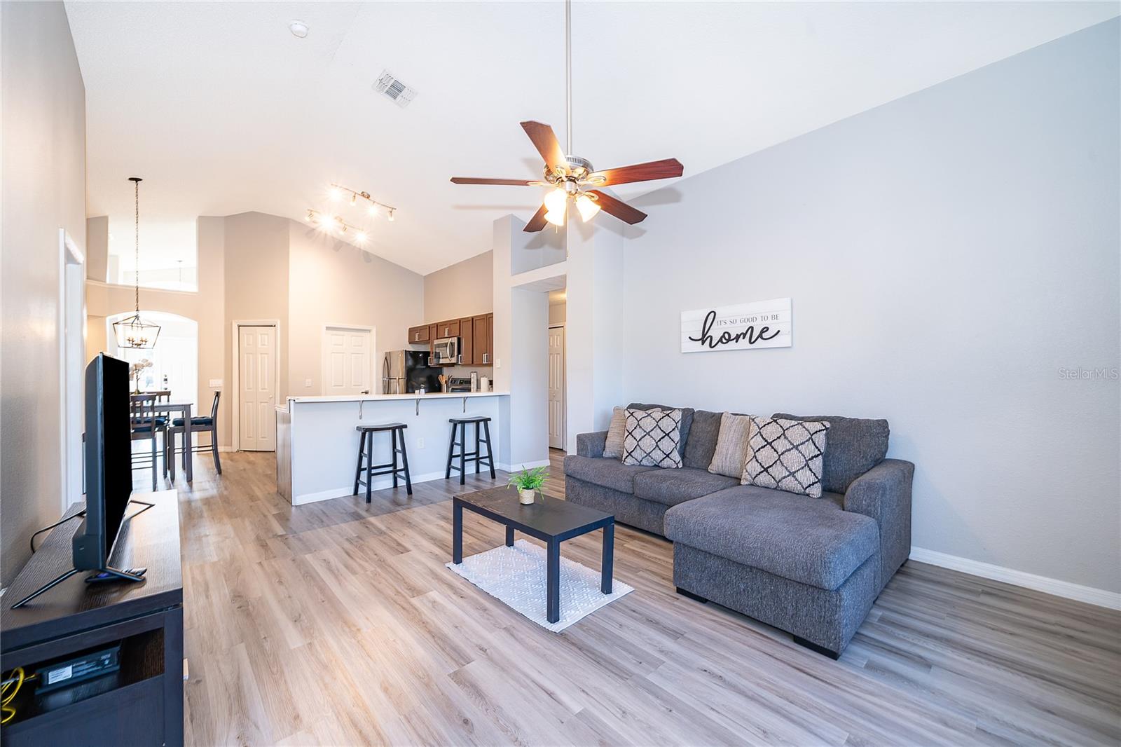 Image 16 of 27 For 1106 Liberty Hall Drive