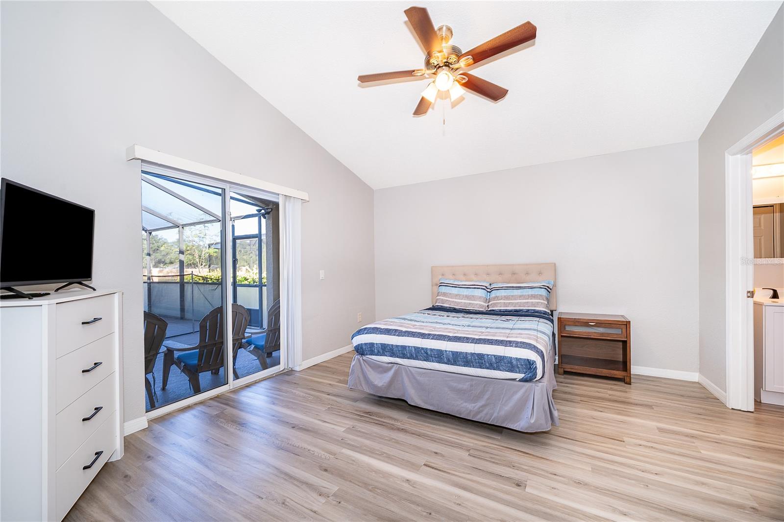 Image 17 of 27 For 1106 Liberty Hall Drive