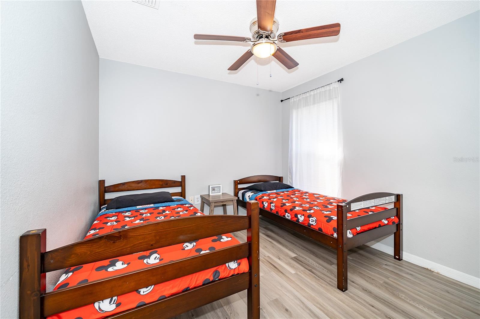 Image 19 of 27 For 1106 Liberty Hall Drive