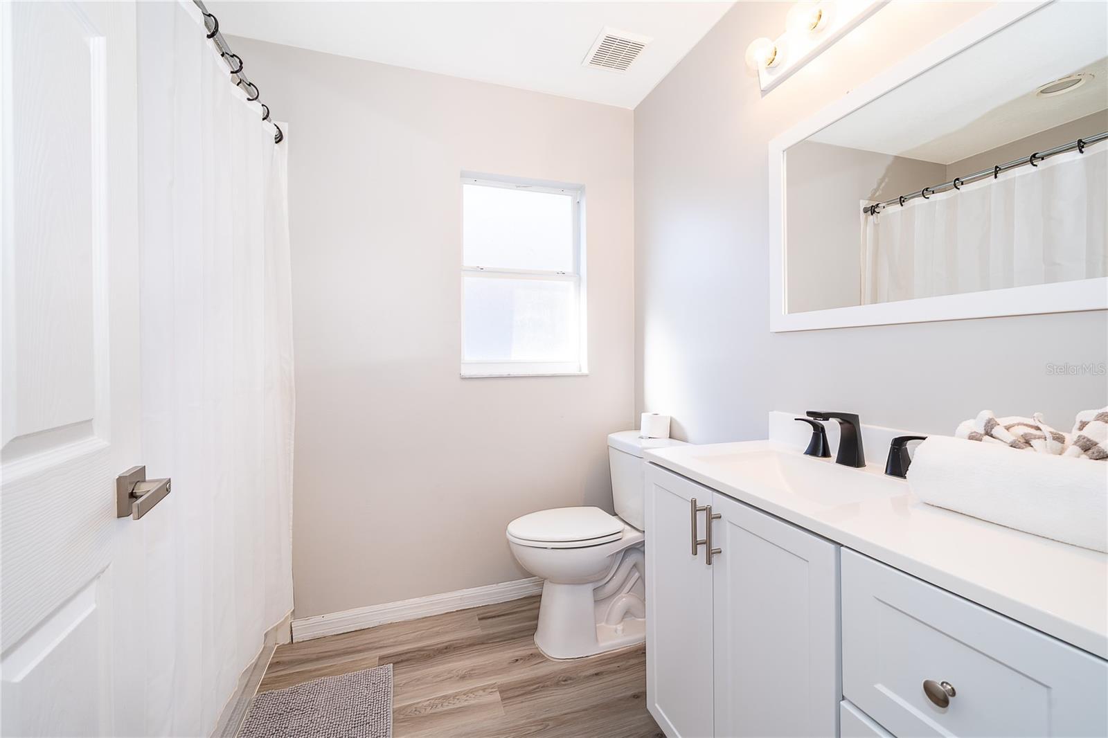 Image 20 of 27 For 1106 Liberty Hall Drive