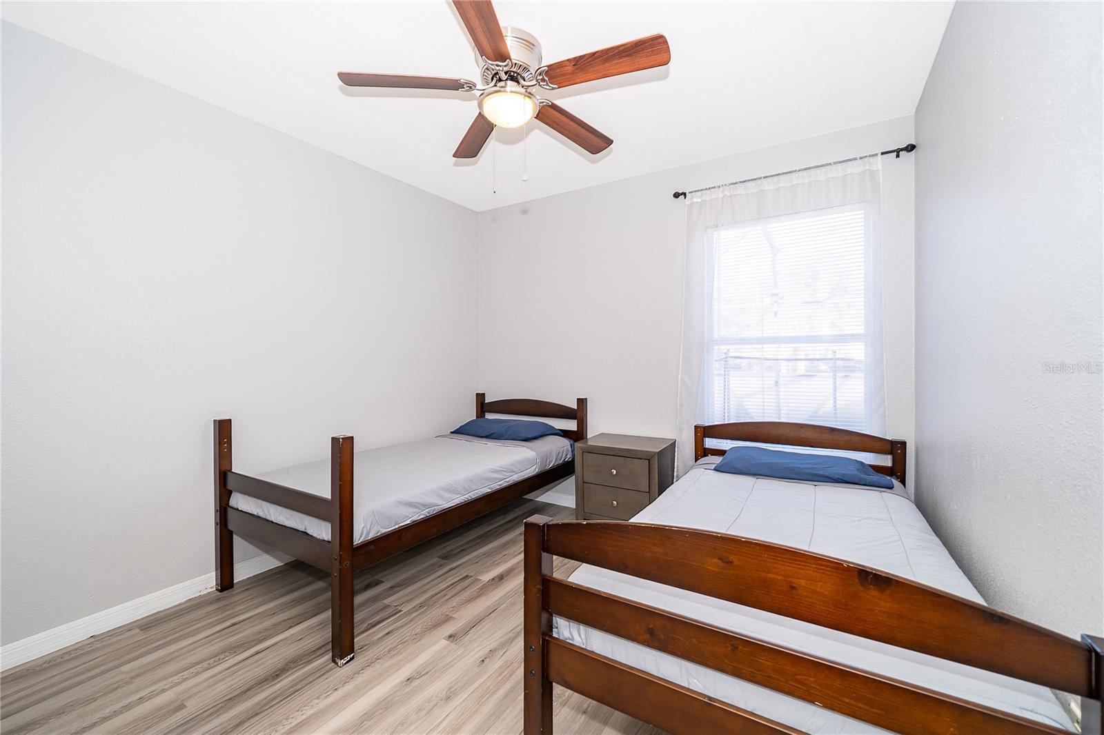 Image 21 of 27 For 1106 Liberty Hall Drive