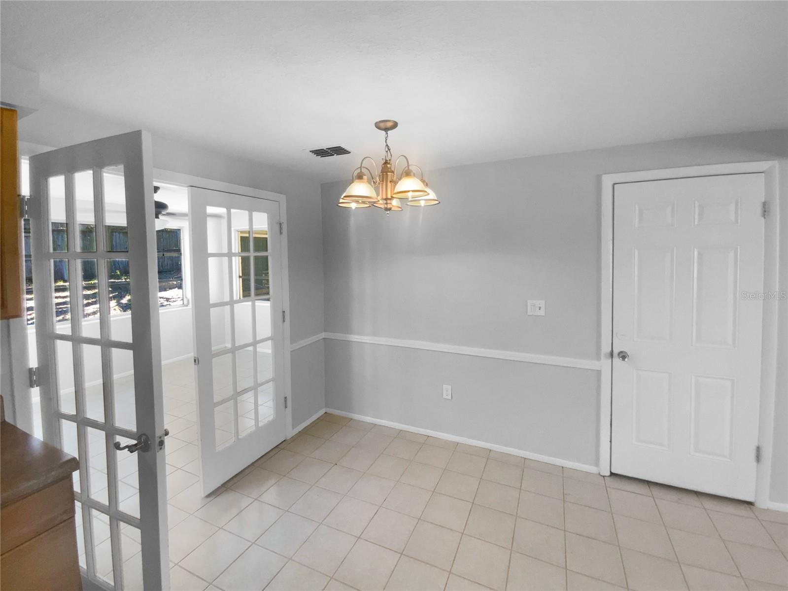 Image 18 of 27 For 3706 Cheswick Drive