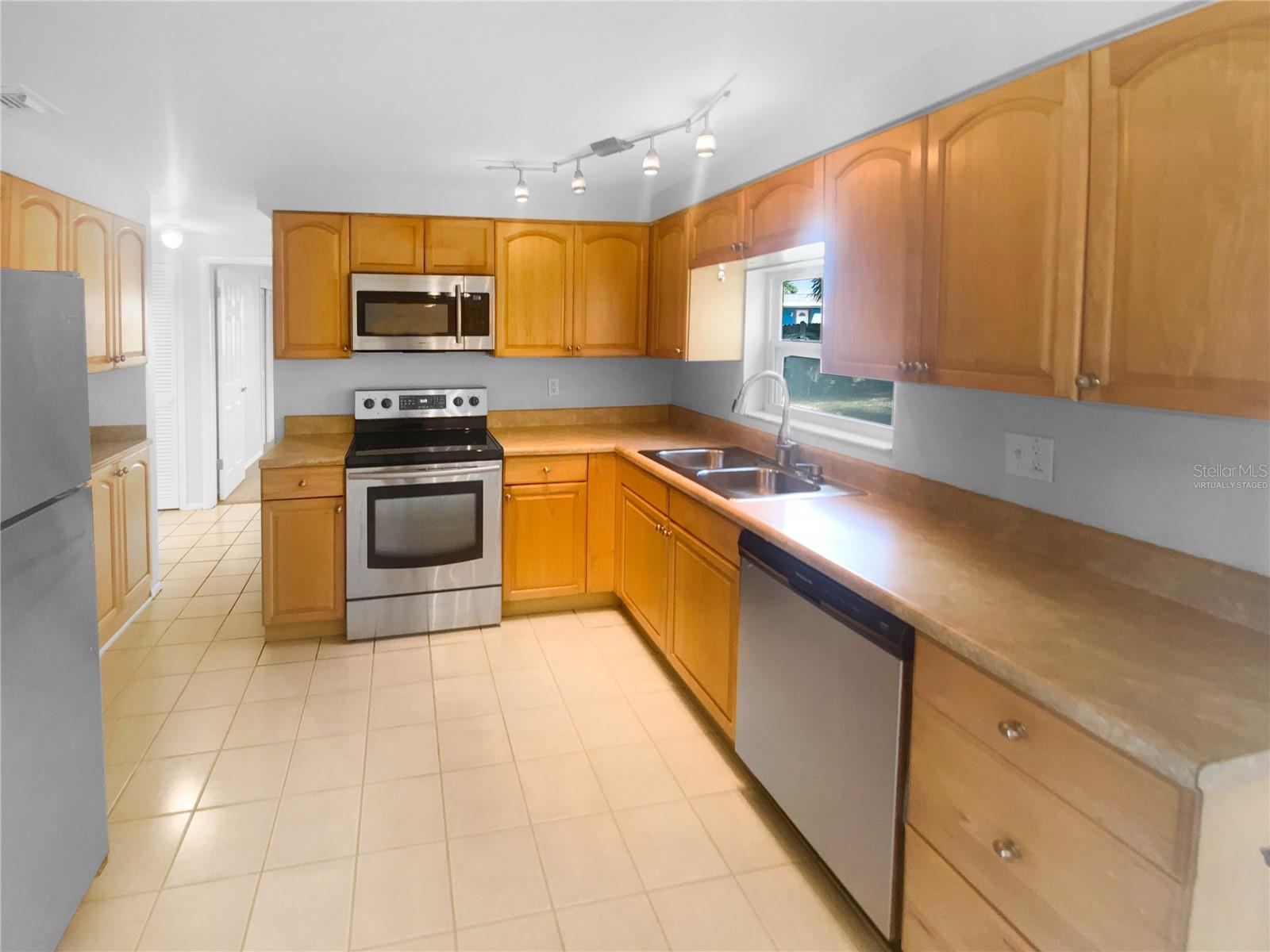 Image 2 of 27 For 3706 Cheswick Drive