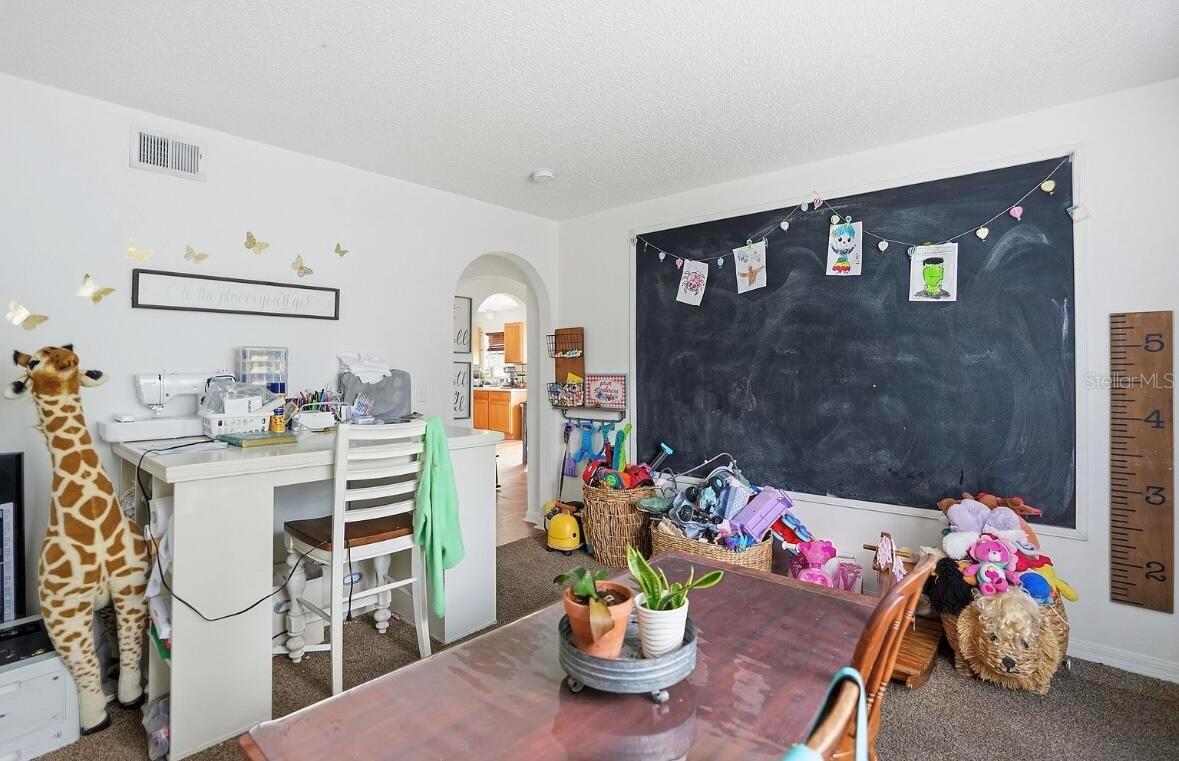 Image 18 of 42 For 11077 Jenny Wren Road