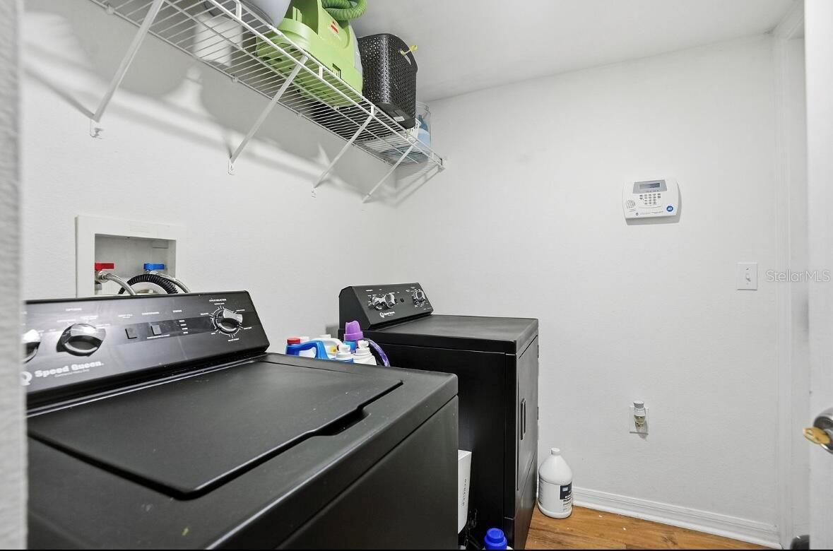 Image 19 of 42 For 11077 Jenny Wren Road