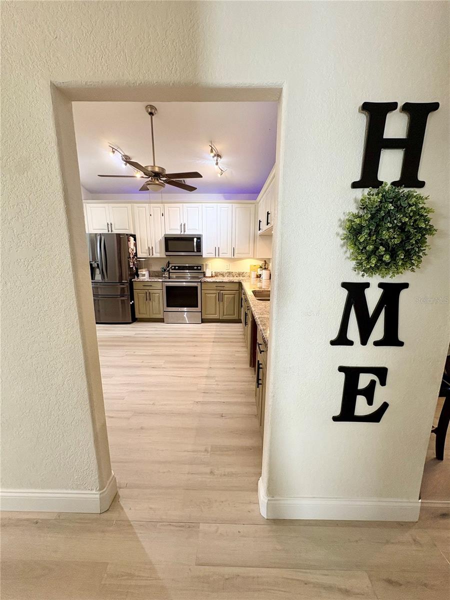 Image 10 of 48 For 819 Ardenleigh Drive