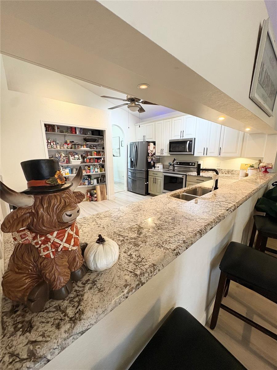 Image 12 of 48 For 819 Ardenleigh Drive