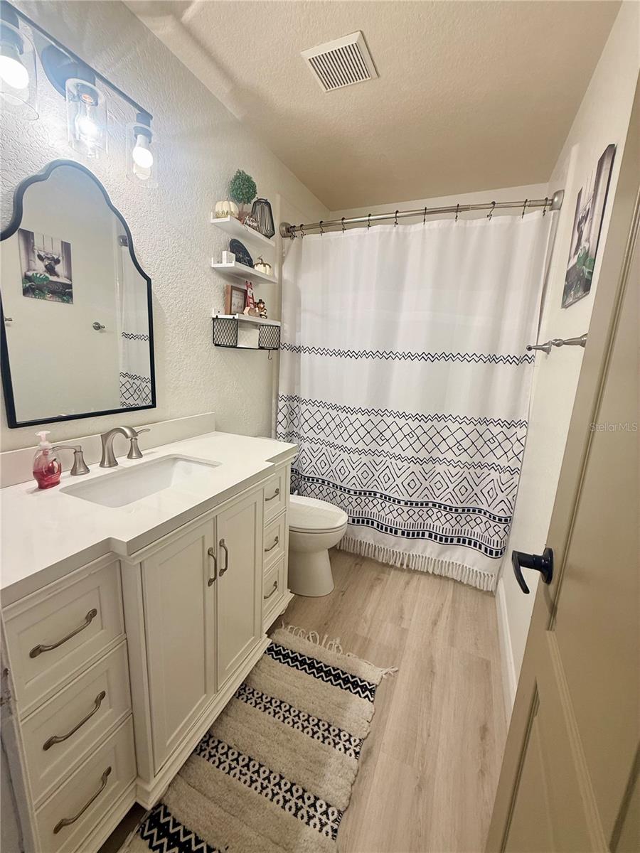 Image 15 of 48 For 819 Ardenleigh Drive