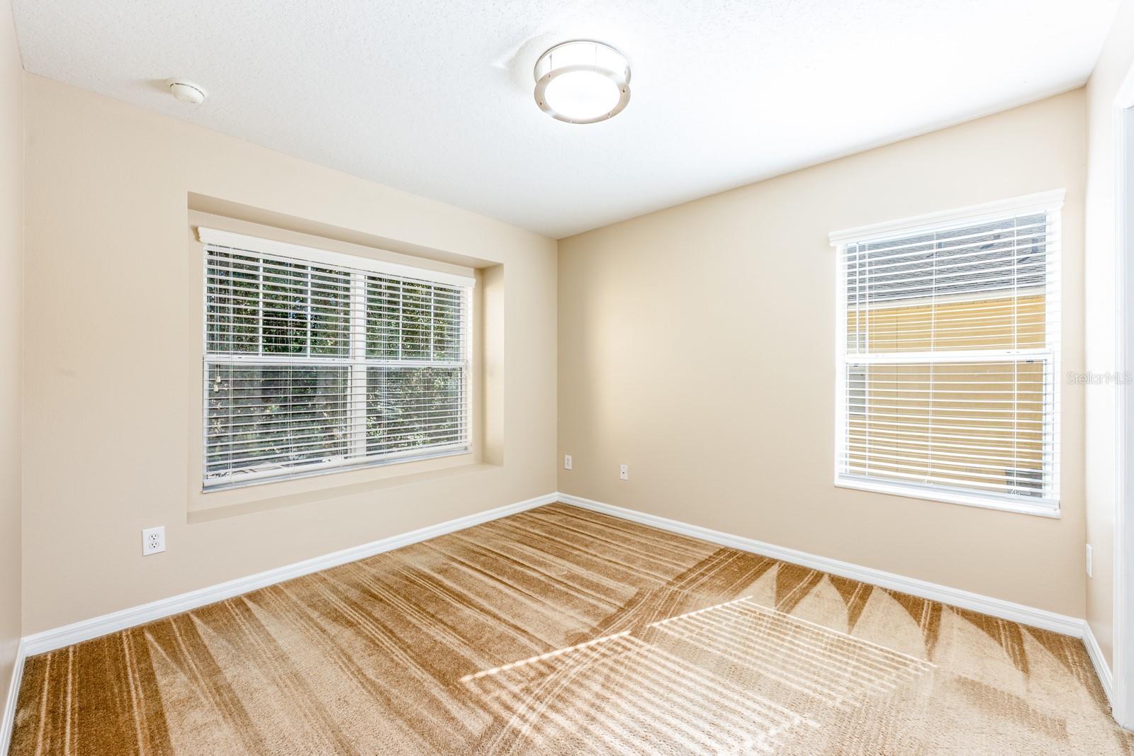 Image 19 of 34 For 516 Penny Royal Place