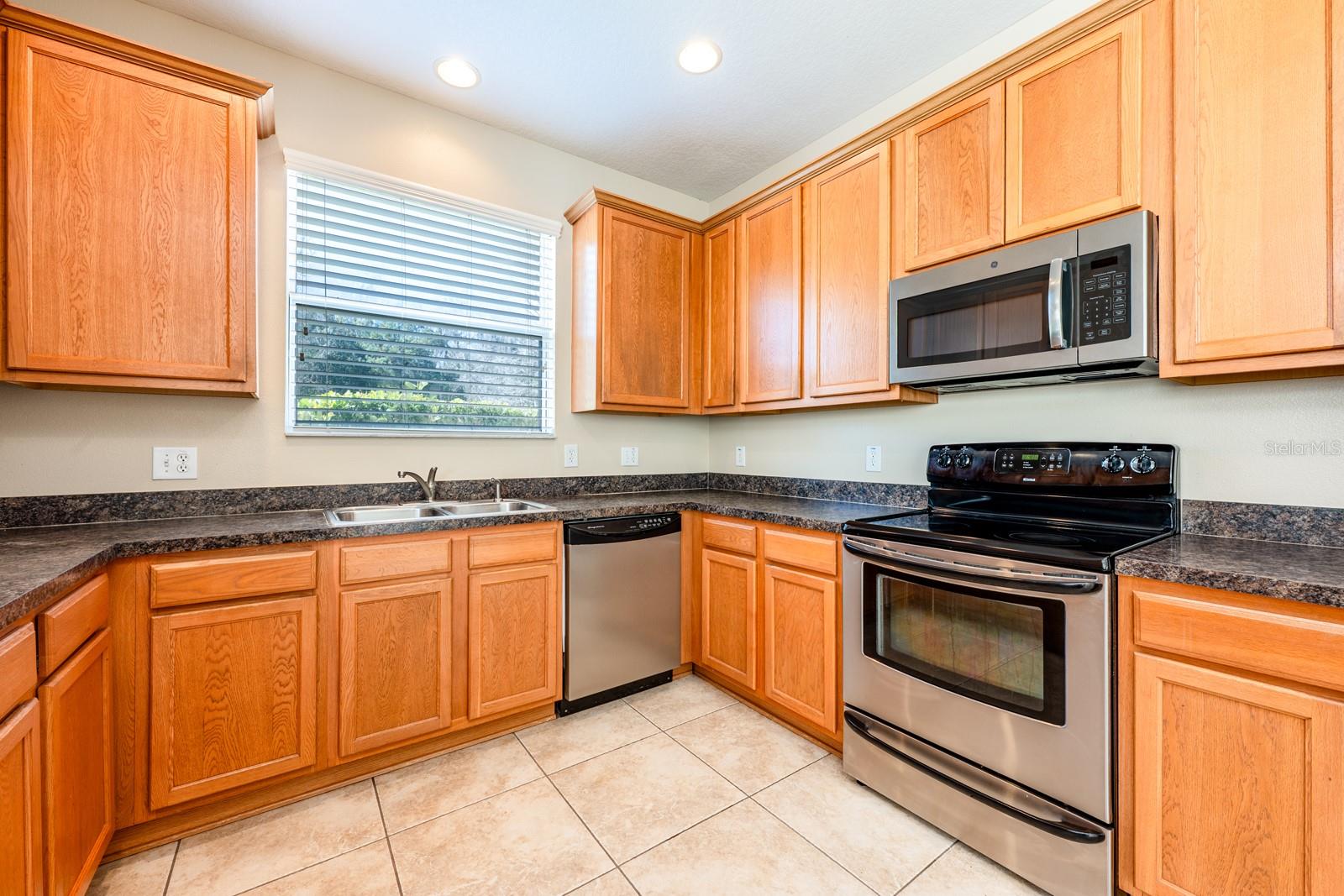 Image 7 of 34 For 516 Penny Royal Place