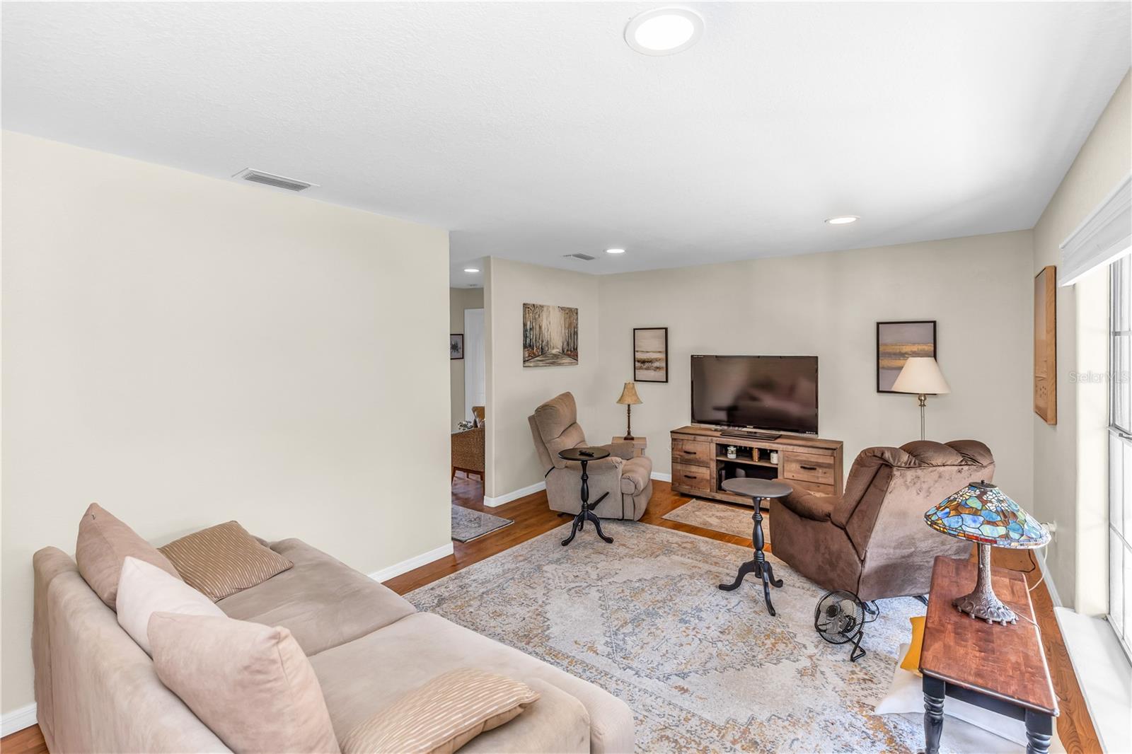 Image 4 of 28 For 1506 June Avenue