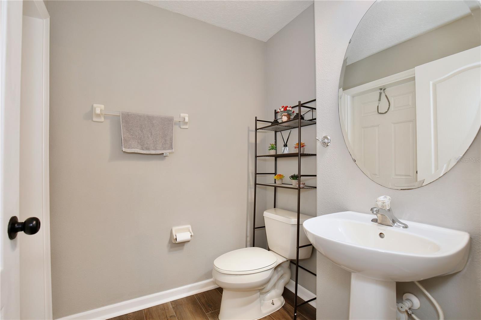 Image 13 of 44 For 5209 Cape Hatteras Drive